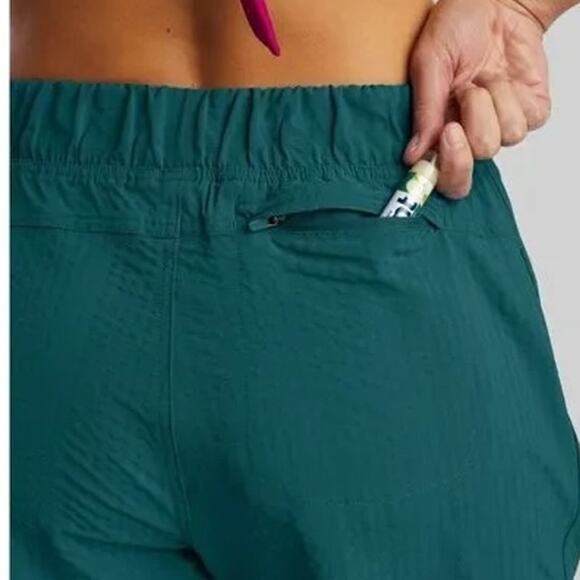 Title Nine Slaycation Wide Leg Cropped Pants Size XL NEW Deep Lagoon Textured - Picture 3 of 16